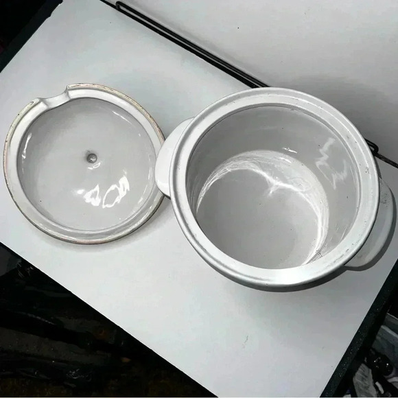 Vintage McIlhenny Tabasco Hot Sauce Soup/Chili Tureen Crock Pot W/ Lid 2-1/2 Qt - Picture 5 of 6